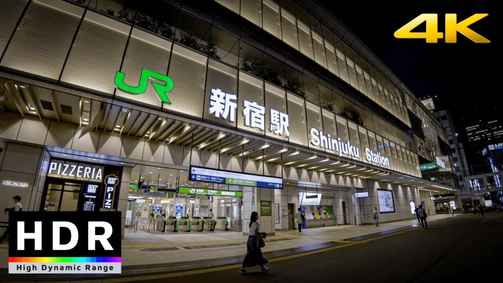 【4K HDR】Night Walk South of Shinjuku Station (新宿駅) - Japan 2020