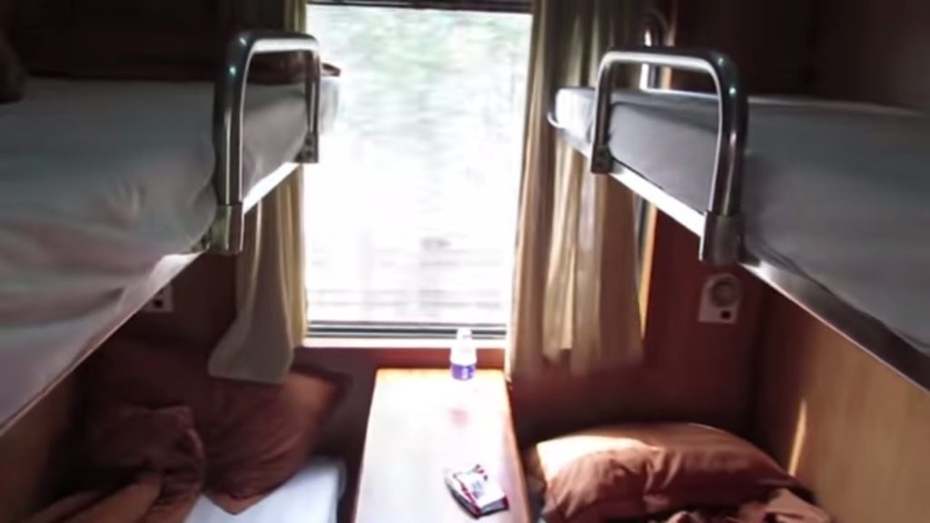 Sleeper Train in Vietnam (BONUS FOOTAGE!)