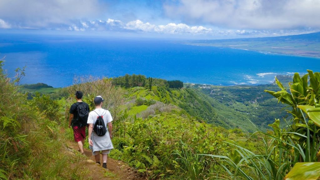 Experiencing Maui's Best Hike | Andrew Hawaii Vlog 4K Experiencing Maui's Best Hike | Andrew Hawaii Vlog 4K