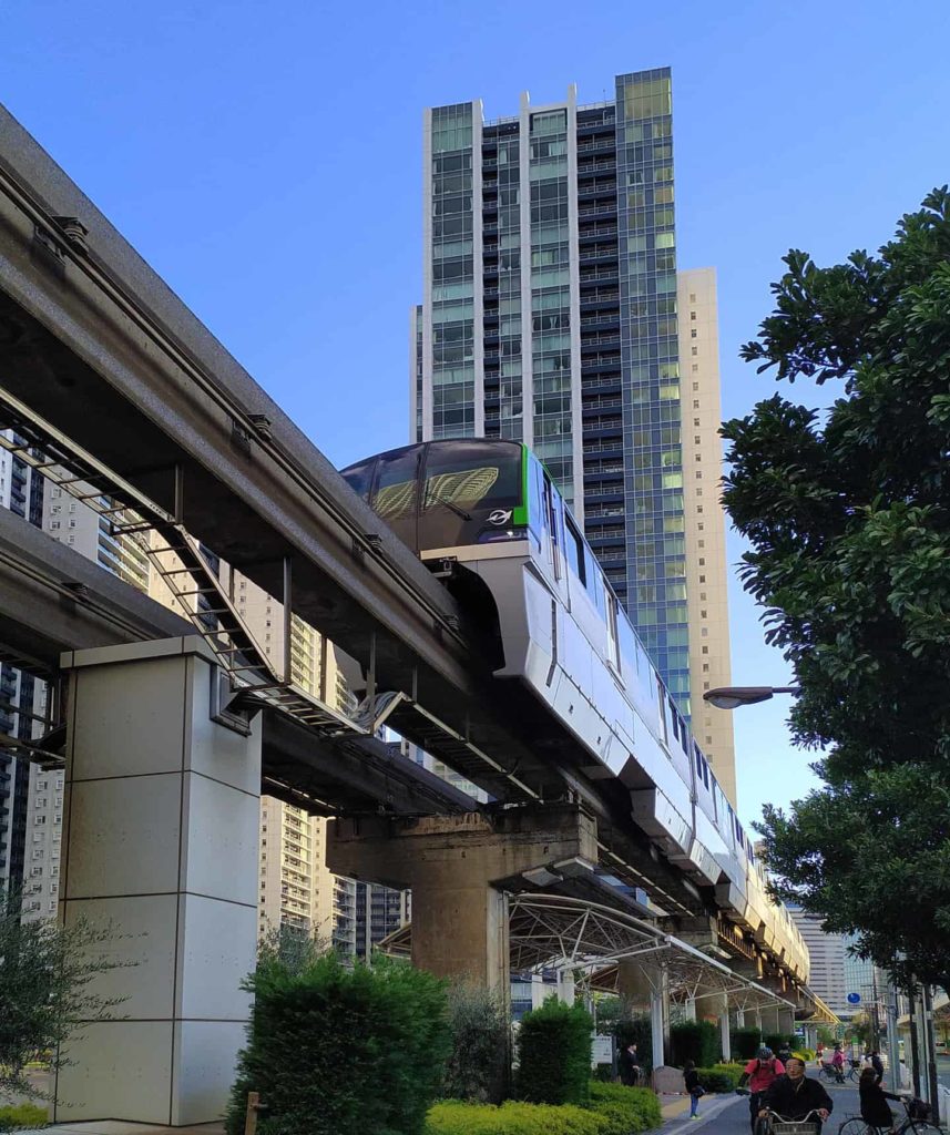 Train above a street in Odaiba [OC]