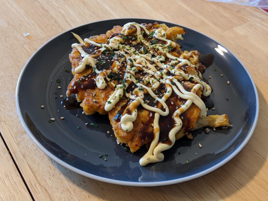 First time making okonomiyaki. Went a bit heavy on the Kewpie 🤷‍♂️