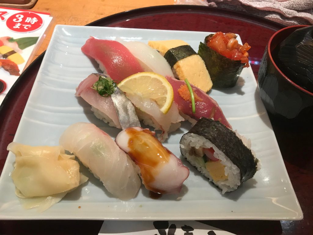 Lunch sushi plate 980yen