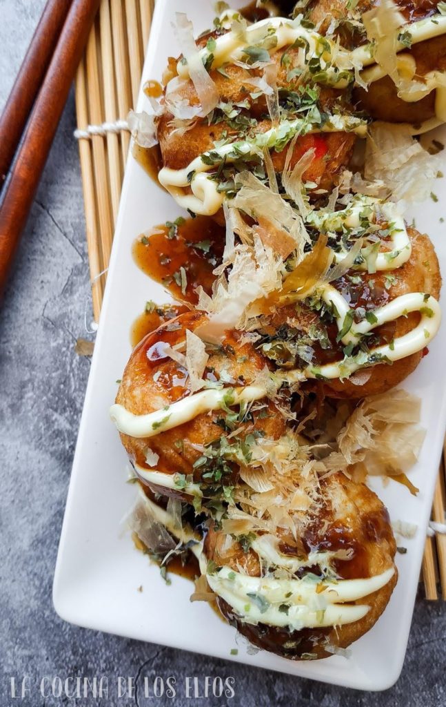 First time in this subreddit! Hello from Spain and stay safe! This is the second time I try to make Takoyaki, I think I'm getting the hang of it...
