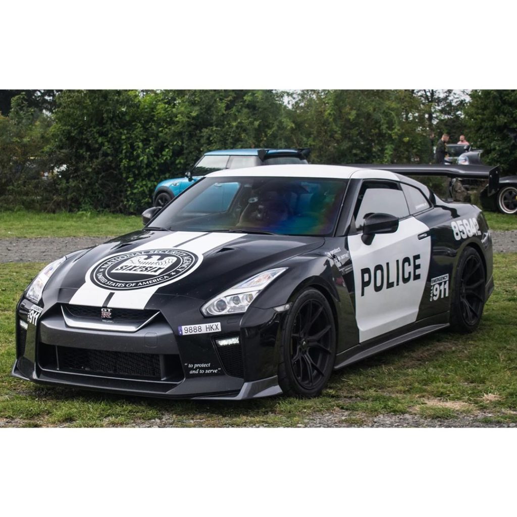 Did somebody call the cops?  Photo  @autogespot and owner @juanantonio_311  .
....