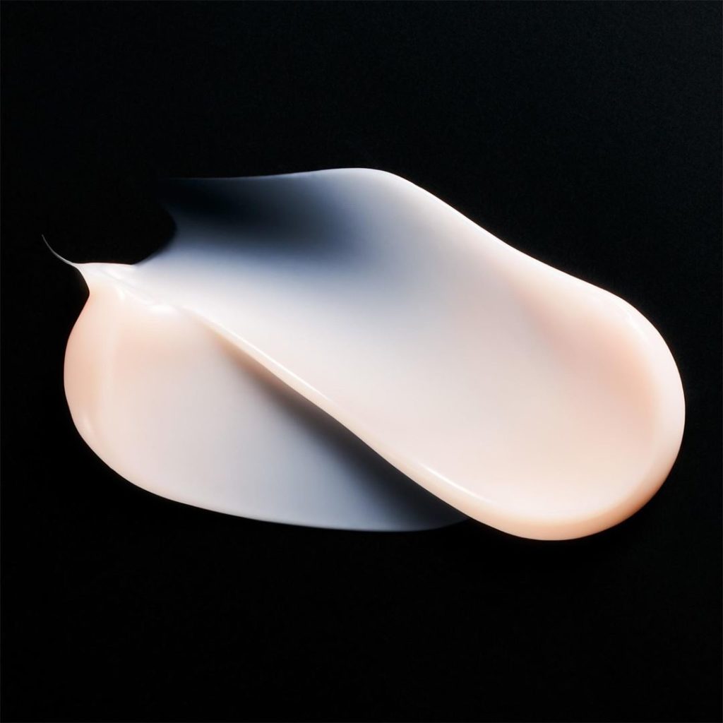 SHISEIDO: Delightfully luxurious. Beautifully nourishing. Absolutely satisfying. While app… Delightfully luxurious. Beautifully nourishing. Absolutely satisfying. While app...