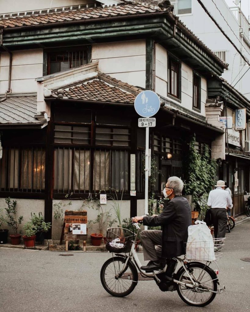 Japan Travel: Just another glimpse of an extraordinary, ordinary life
: @leadmetotravel
—–… Just another glimpse of an extraordinary, ordinary life
: @leadmetotravel
-----...
