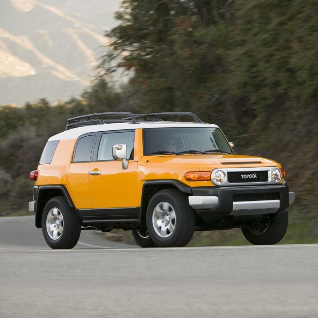 Cruisin' for a bruisin'.  #TBT 2007 #FjCruiser #LetsGoPlaces...