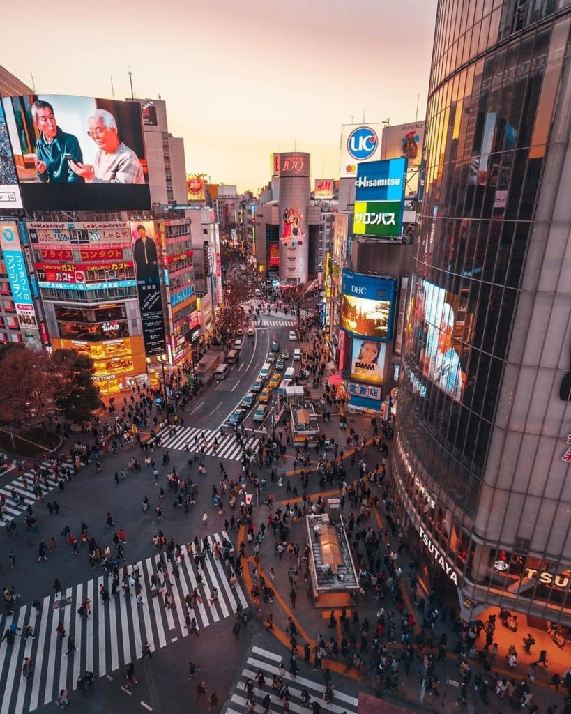 Visit Japan: Is there a more iconic and quintessential Tokyo view? Whether you’re seeing it f… Is there a more iconic and quintessential Tokyo view? Whether you're seeing it f...