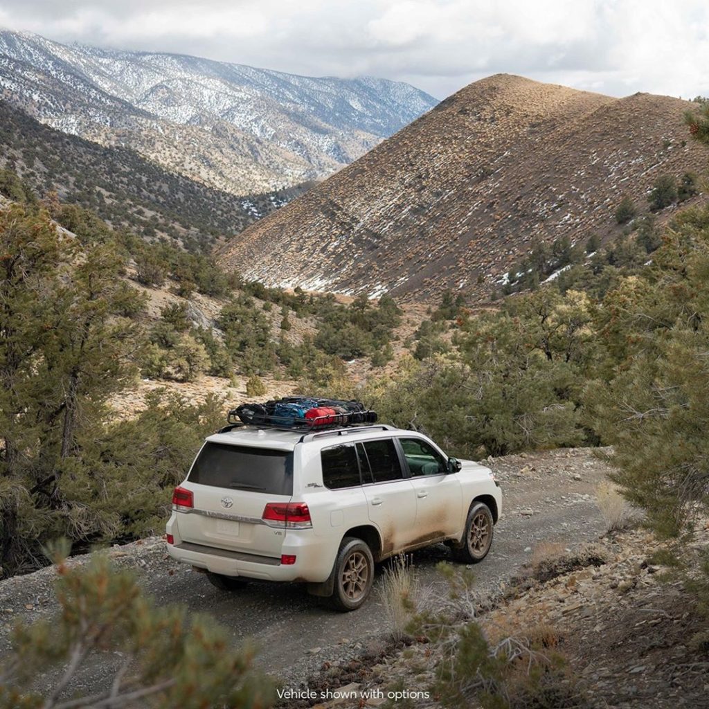 𝙍𝙚𝙞𝙣 over them all. #LandCruiser #LetsGoPlaces...