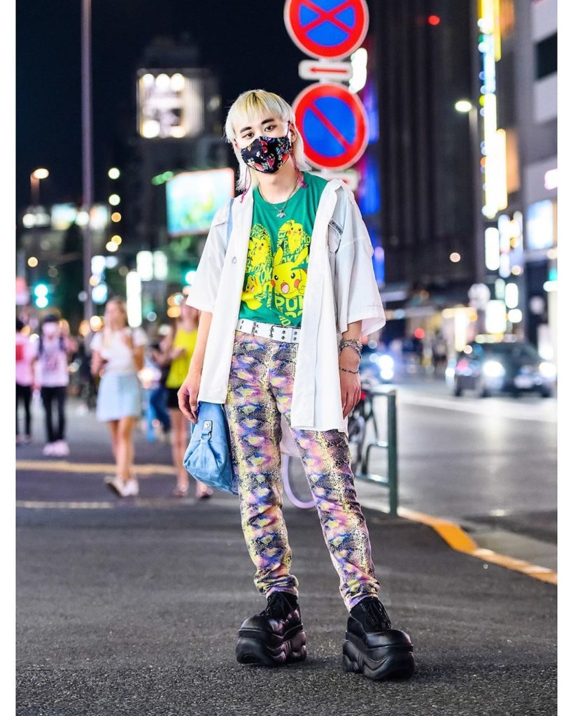 Japanese vintage shop staffer Pyonchan (@pyoooon_ss10) on the street in Harajuku...