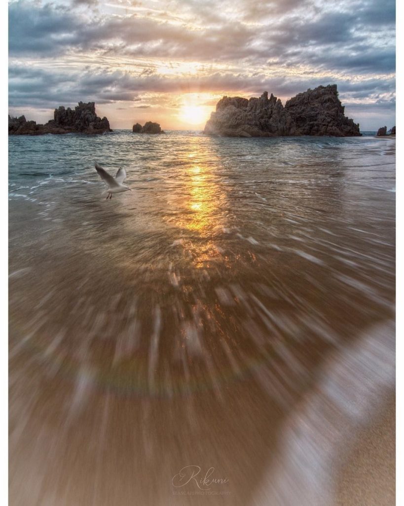 Visit Japan: Take a dip in the beautiful Suishohama beach in Fukui Prefecture! Also sometimes… Take a dip in the beautiful Suishohama beach in Fukui Prefecture! Also sometimes...