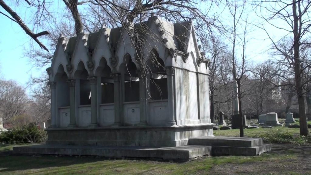 Three Historic Tombs At Chicago's Graceland Cemetery