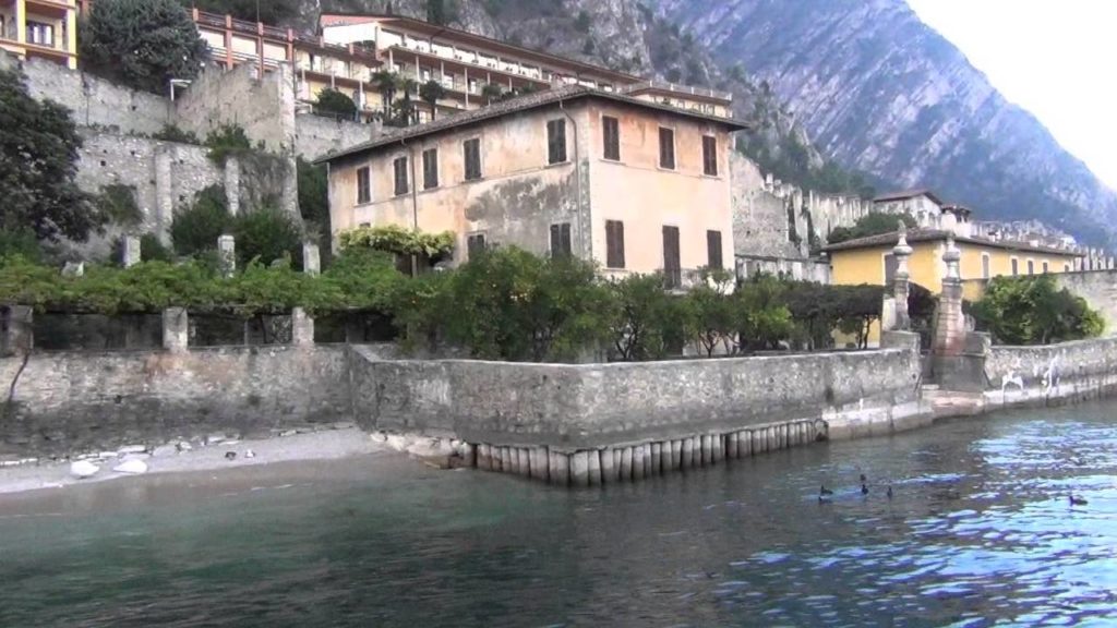 Fairy ferry trip across the Garda Lake
