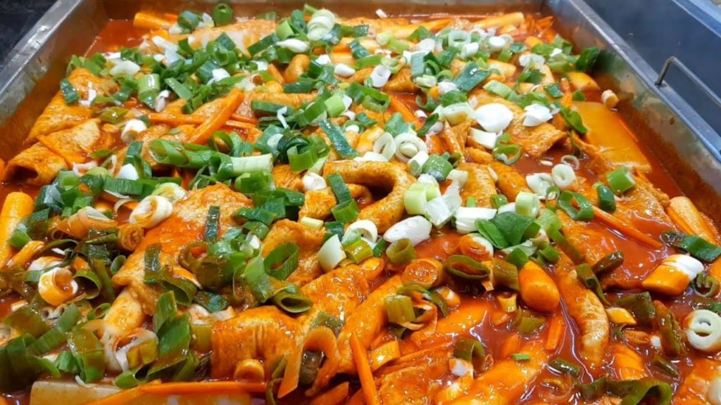 떡볶이 맛집 – 부산 시장 / "어떤 일이든 즐겁게 하면 돼" 따뜻한 사장님 Amazing street food making – Korean street food 떡볶이 맛집 - 부산 시장 / "어떤 일이든 즐겁게 하면 돼" 따뜻한 사장님 Amazing street food making - Korean street food