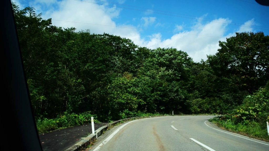 Drive to Tsurunoyu Onsen