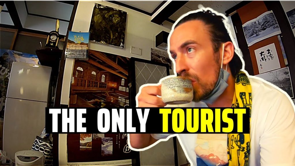 THIS TOWN'S ONLY TOURIST | Yujuku Onsen in Minakami, Gunma 🇯🇵  Day 1 Ep 1