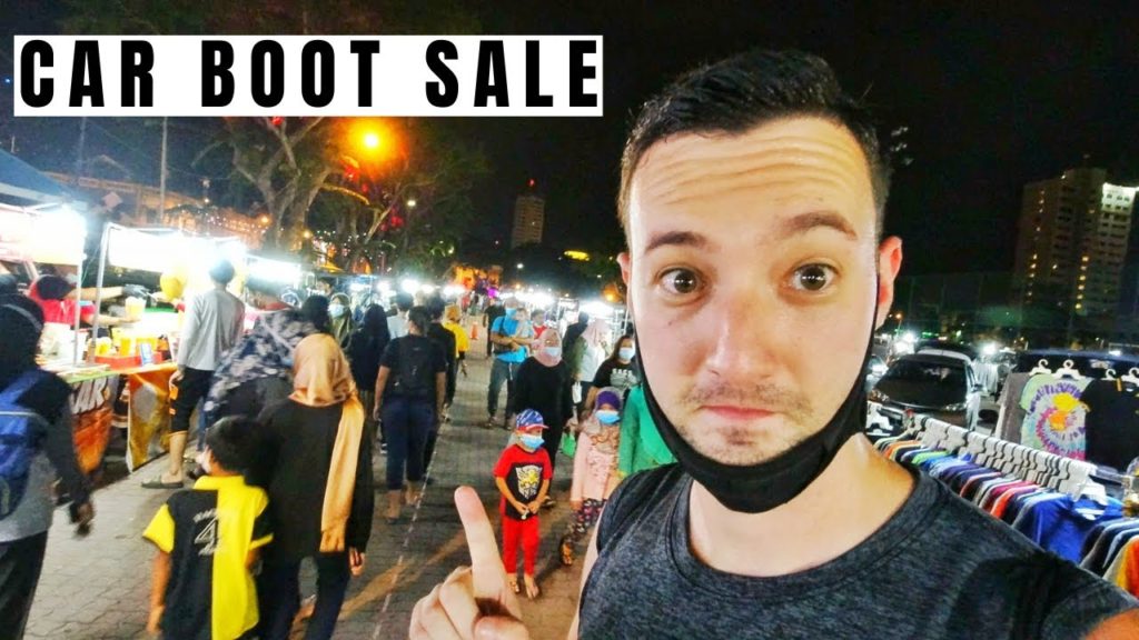 KUANTAN Night Market Spree & AMAZING Street FOOD - Traveling Malaysia Episode 59