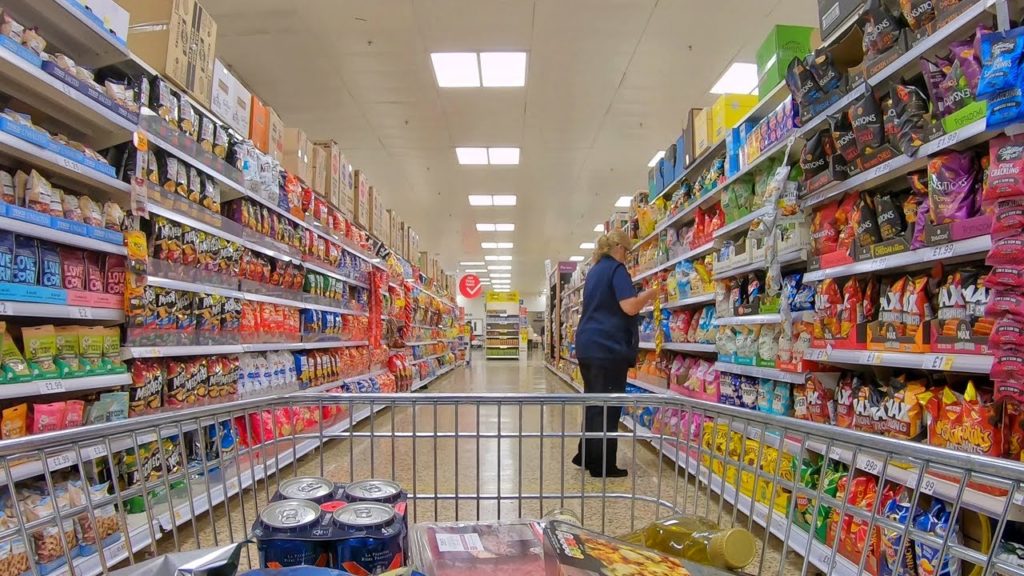 British Supermarket Shopping Walk – Tesco / イギリスのスーパー テスコ(日本語サブタイトル) British Supermarket Shopping Walk - Tesco / イギリスのスーパー テスコ(日本語サブタイトル)
