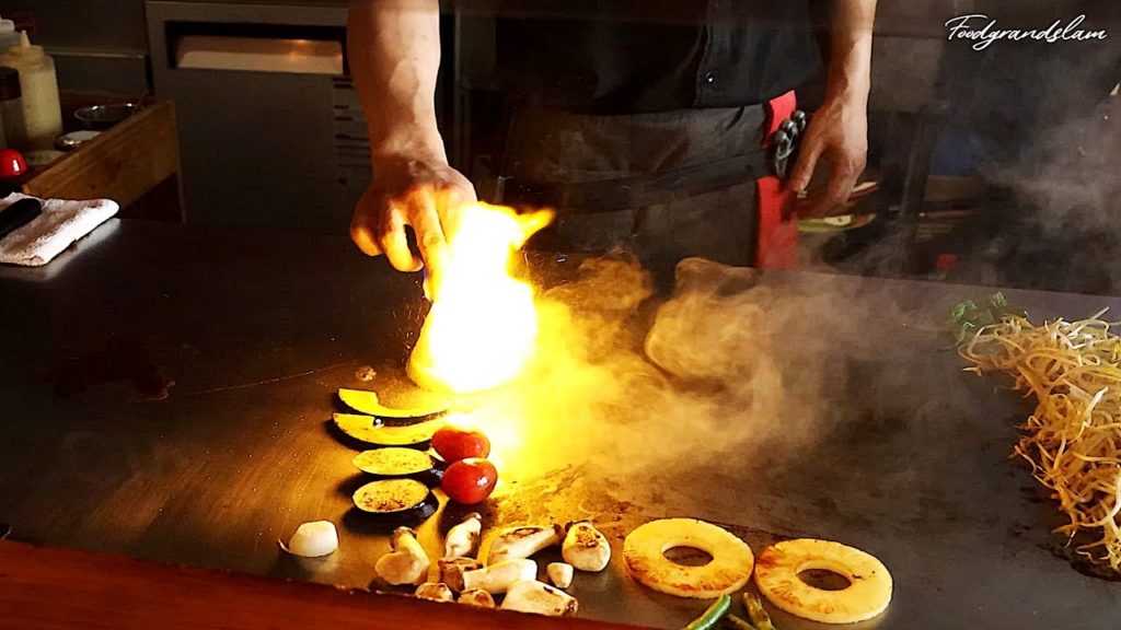 화려한 불쇼가 압권인 가성비 철판요리 / Teppanyaki Show / Korean Street Food 화려한 불쇼가 압권인 가성비 철판요리 / Teppanyaki Show / Korean Street Food
