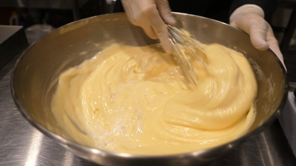 Red Bean Pancake, Soft and Moist Japanese Bread, Dorayaki - Korean Street Food