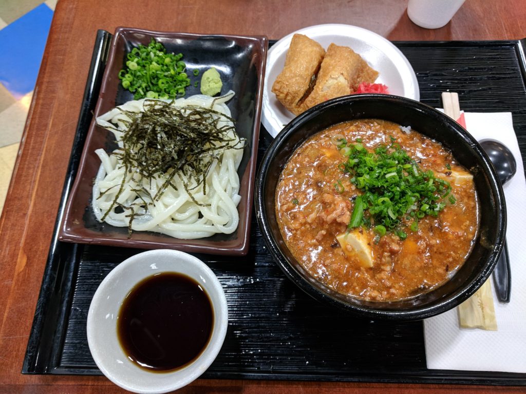 Kama-age udon, inari, and mapotofu