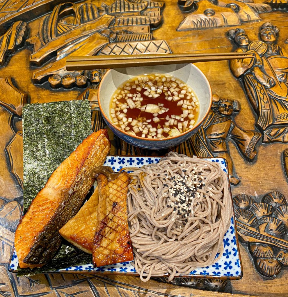Soba with some salmon & king oyster mushrooms