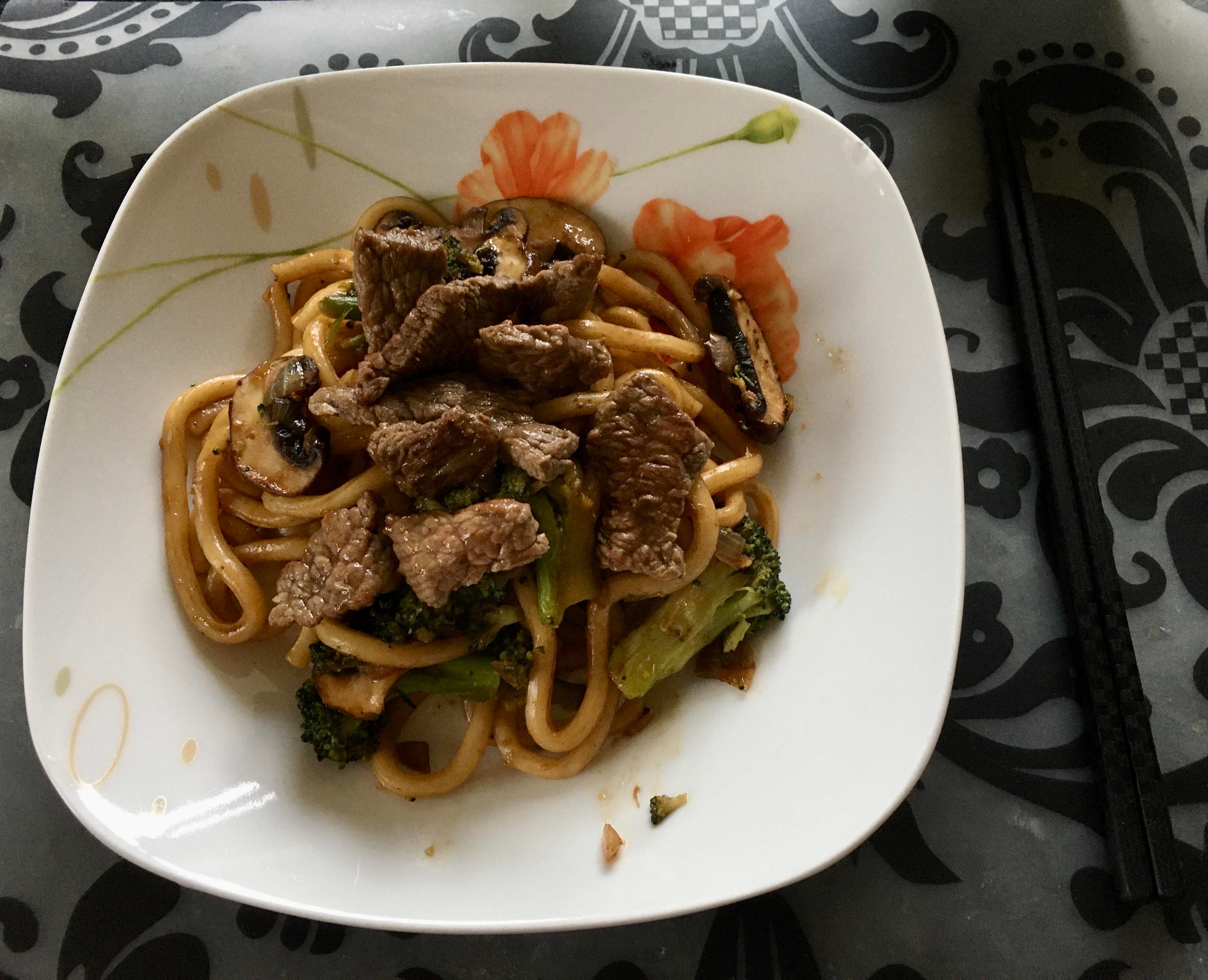 Yaki udon with beef for hubby;smoked tofu for me ;) (pic in vegetarian