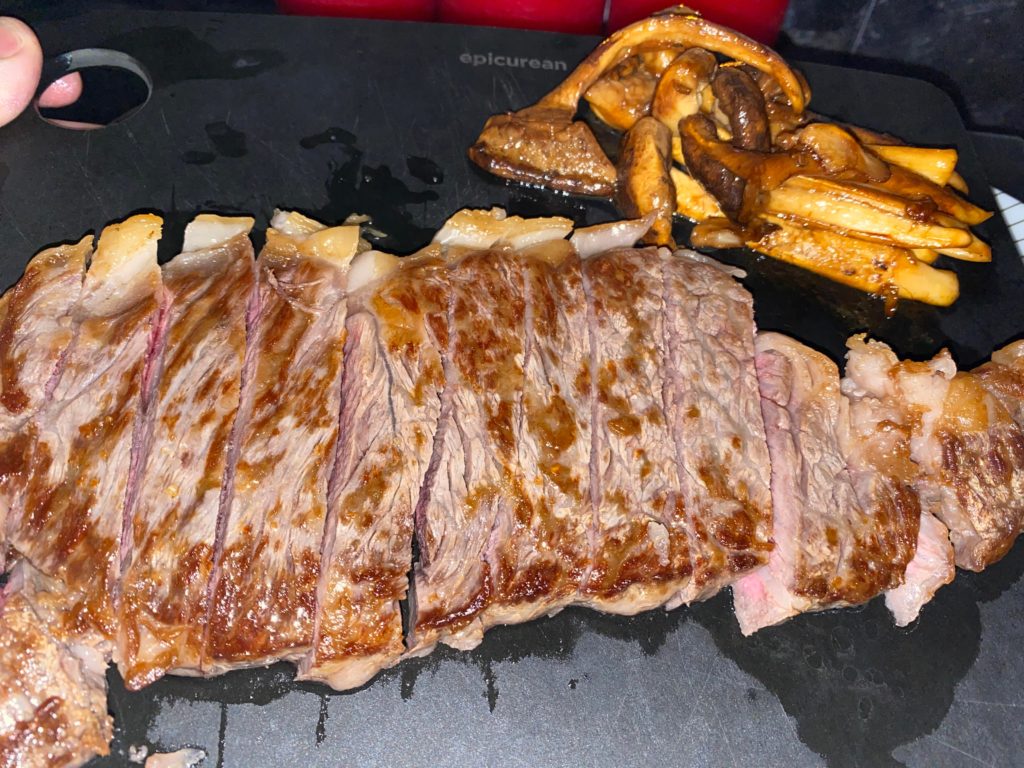 (Homemade) Wagyu Steak and Sautéed Matsutake Mushroom with Butter Sauce