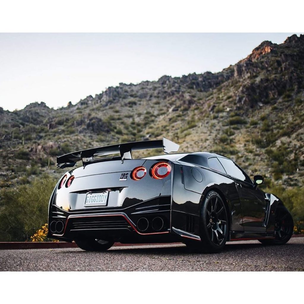 The dark knight  Photo  @pasmag  .
.
.
.
Follow the Crew:  @Nissan_GTR_Lovers
...