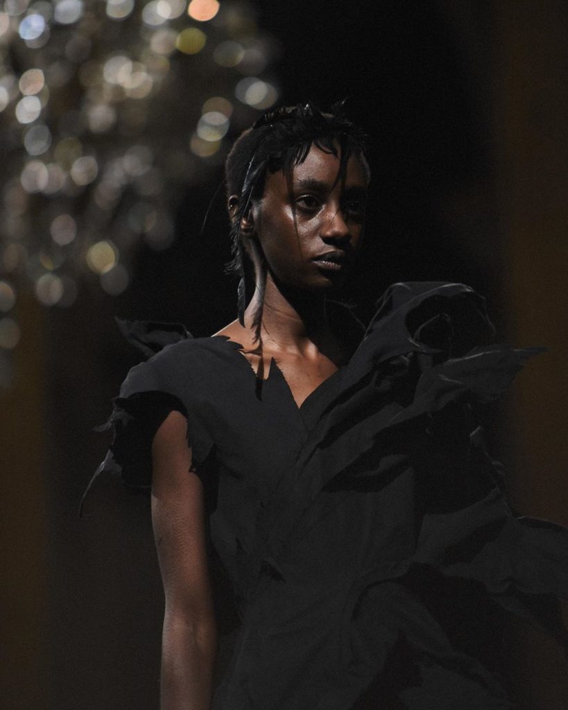 Yohji Yamamoto Spring/Summer 2021 
Backstage pictures by @elise_toide 

#YohjiYa...