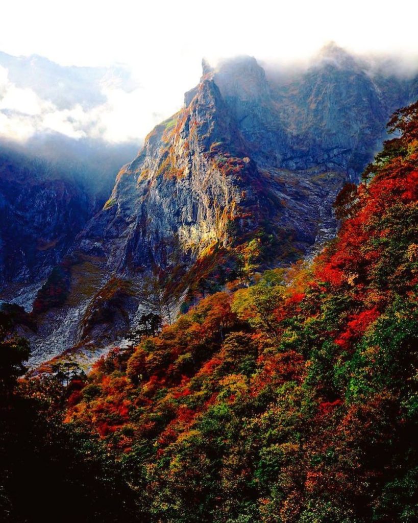 Check out the gorgeous fall colors sprinkling Mt. Tanigawadake on the border of ...