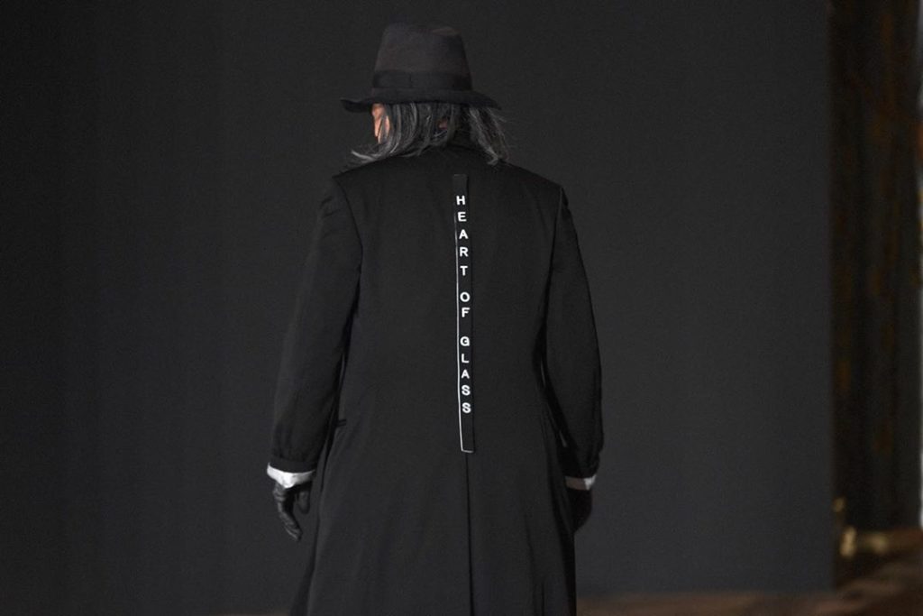 Yohji Yamamoto Spring/Summer 2021 
Backstage pictures by @elise_toide 

#YohjiYa...