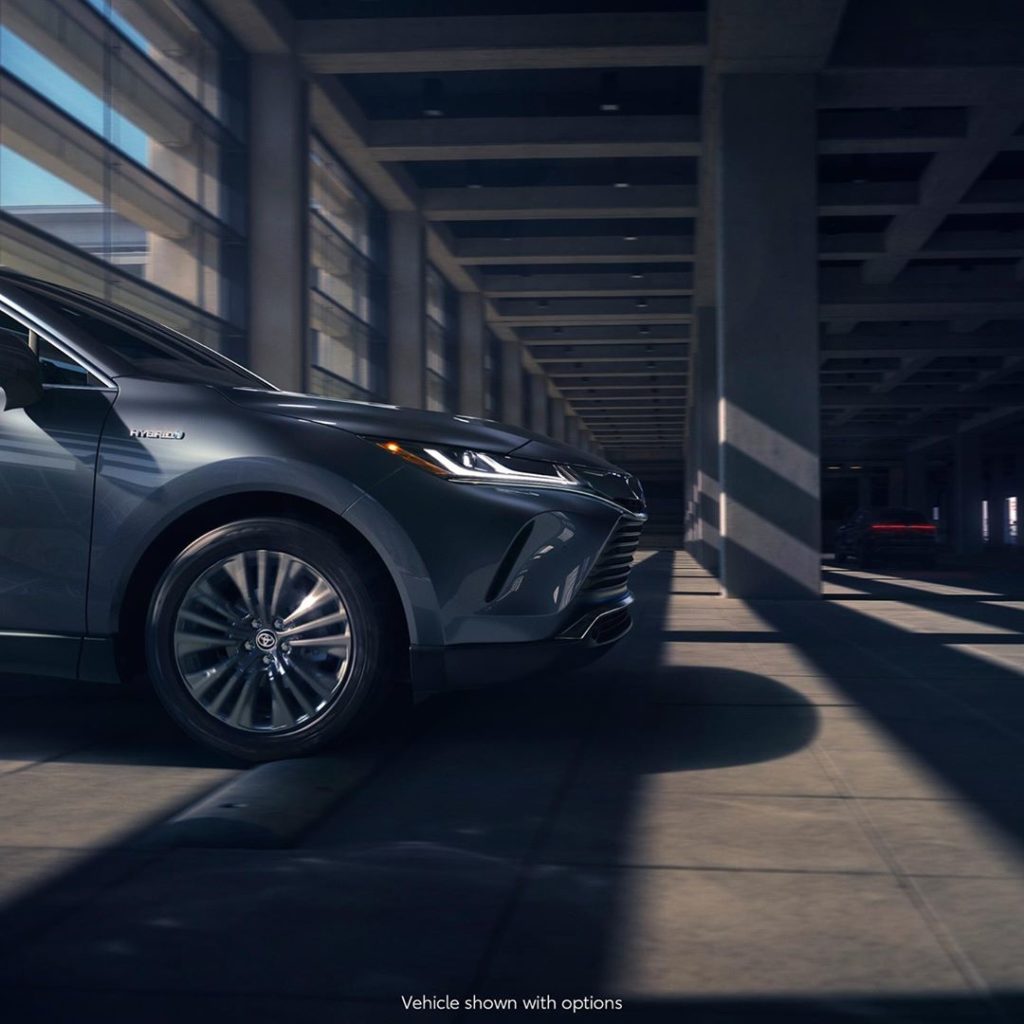 Go ahead, turn a few heads! The 2021 #Venza LE rolls on 18-inch multi-spoke two-...
