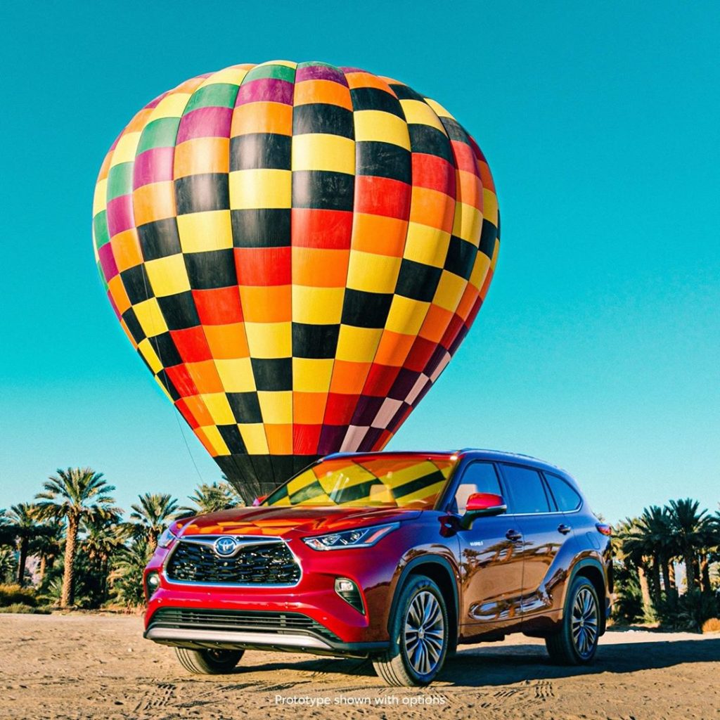 The #Highlander #Hybrid’s bold design is both powerful and refined. #LetsGoPlace...