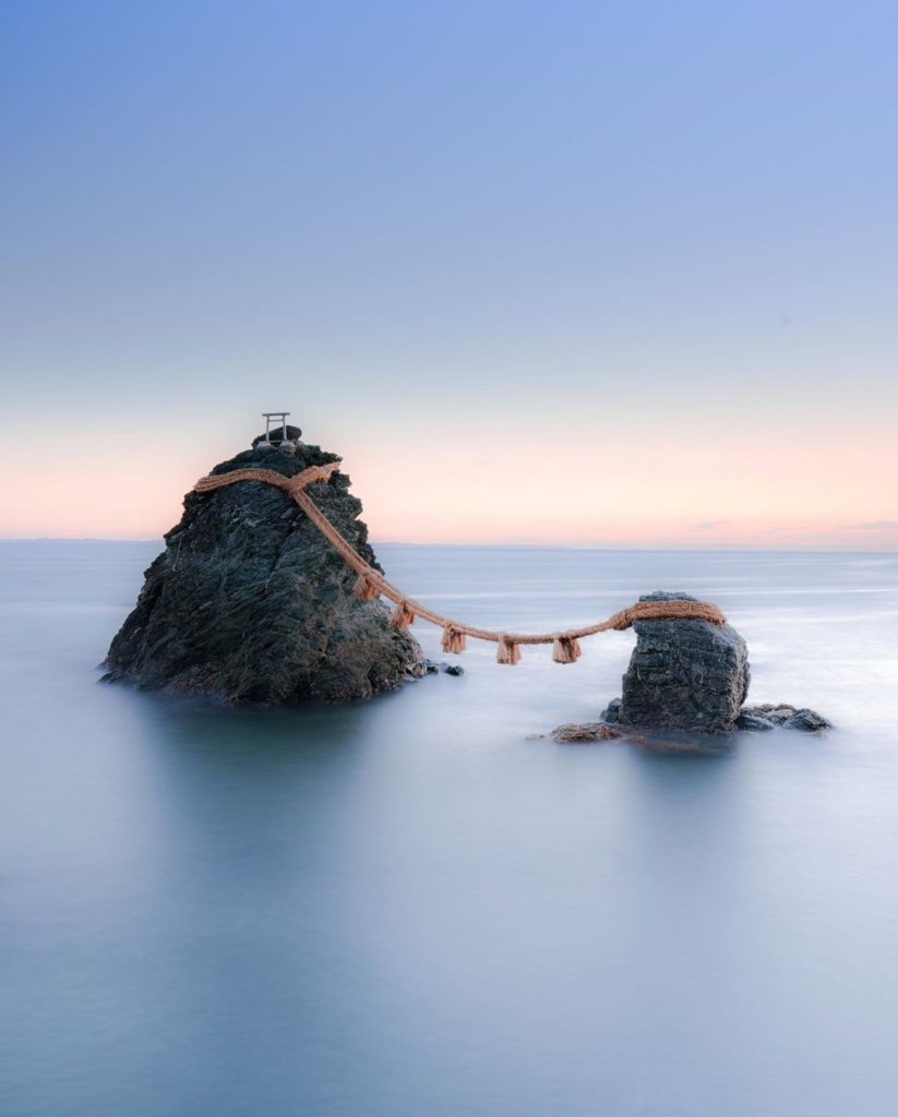 It's like a dream  Futamiokitama Shrine in Mie Prefecture has been known as a pl...