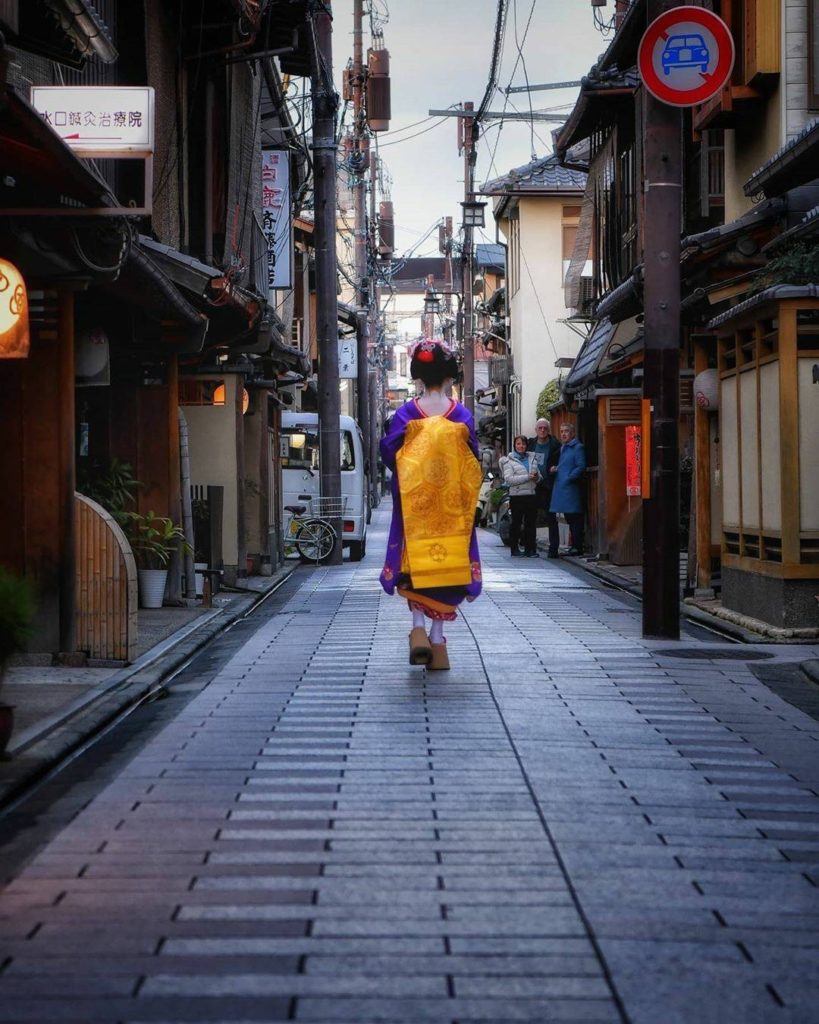 Japan Travel: When you look this good, you’re bound to draw a crowd!
: @yamasato.y
—–β£β
Gi… When you look this good, you're bound to draw a crowd!
: @yamasato.y
-----β£β
Gi...