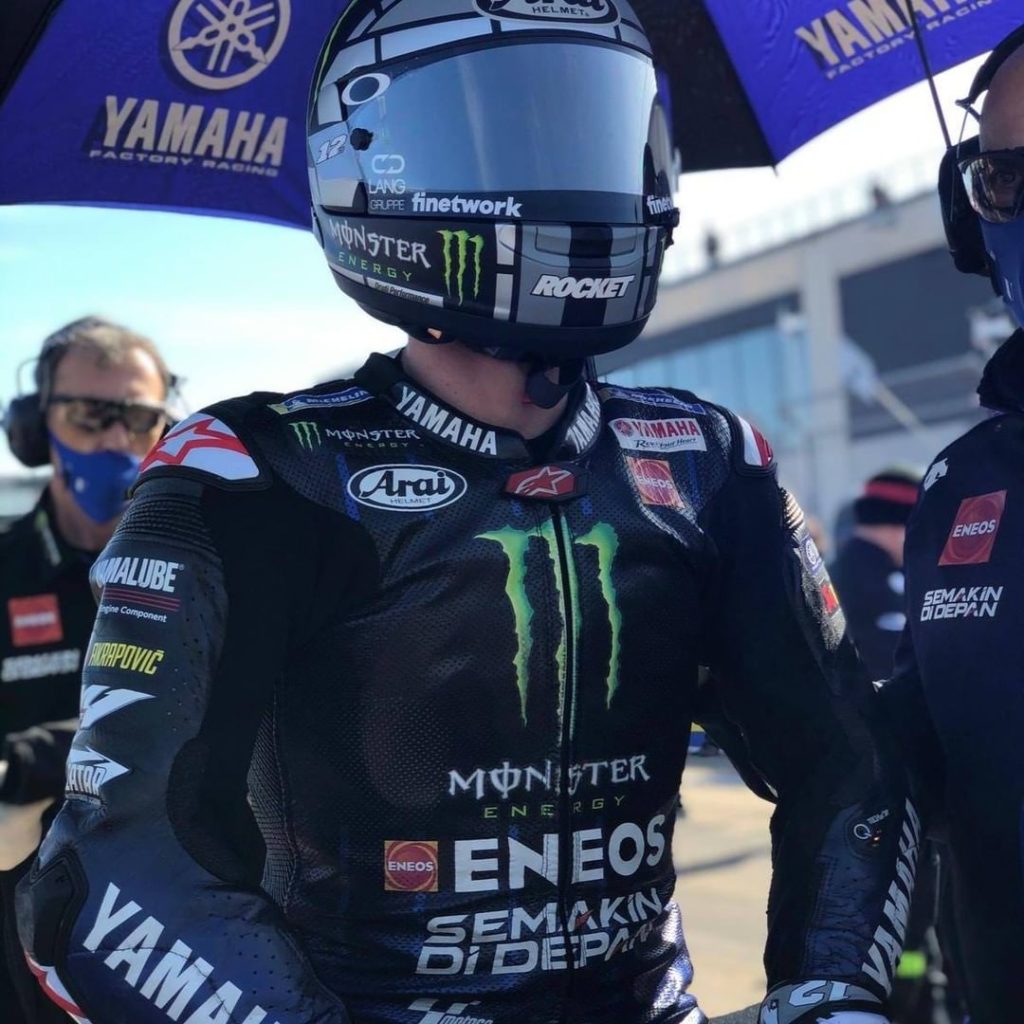 @maverick12official has a clear view of Turn 1 from P2 on the grid  

#MonsterYa...