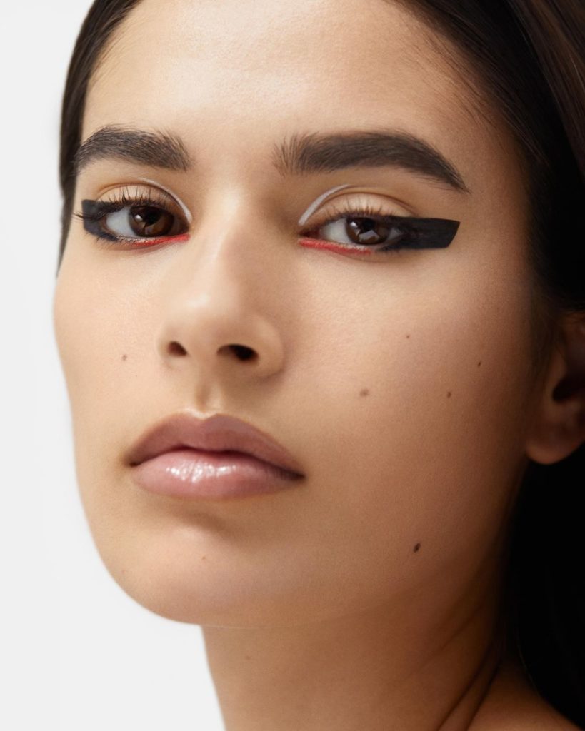 Minimalism never looked so major. Create clean lines and graphic shapes using Ar...