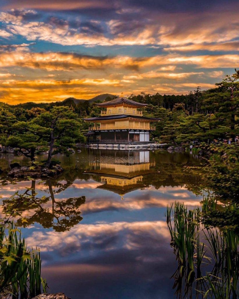Golden hour at the Golden Pavilion 
: @astrailor_jp
-----⁣⠀
Golden Pavilion (Kin...