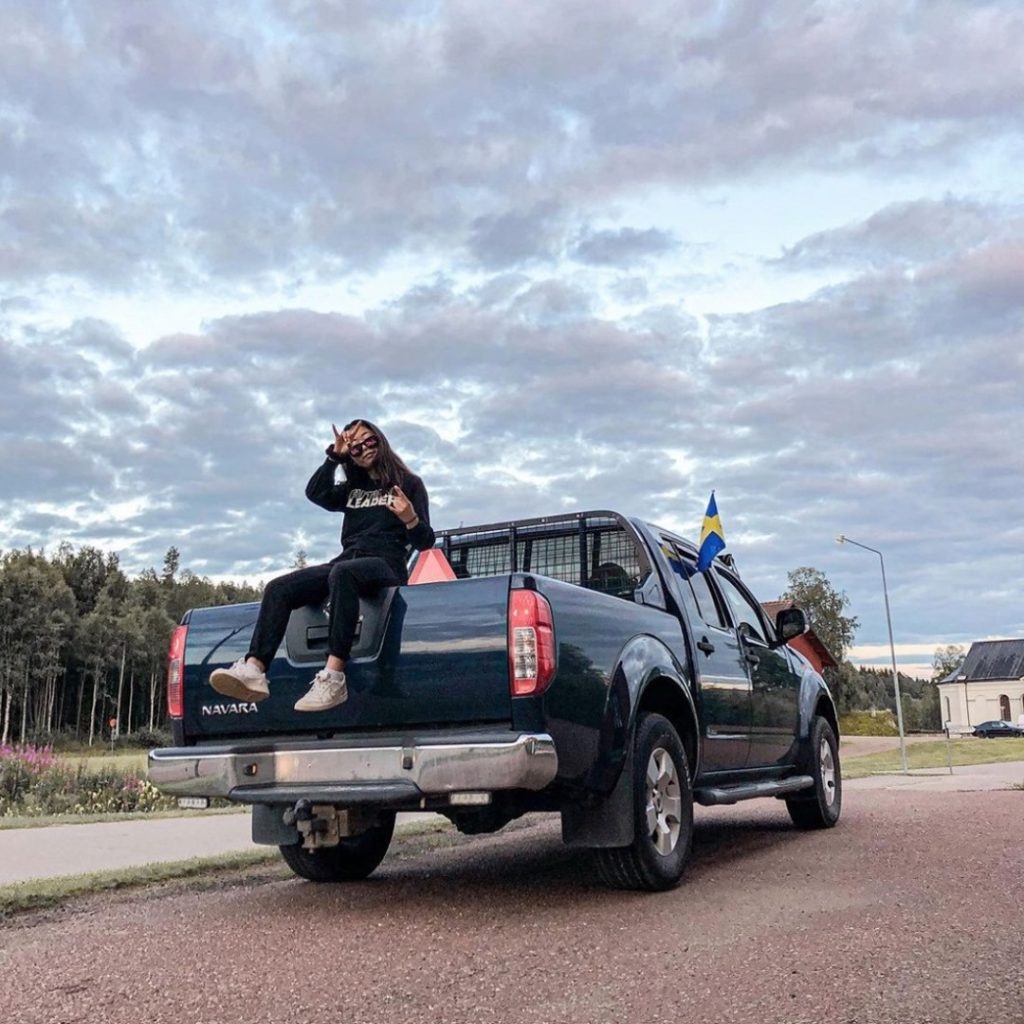 Touch the sky with #NissanNavara #Nissan
 @_khinnaree_...