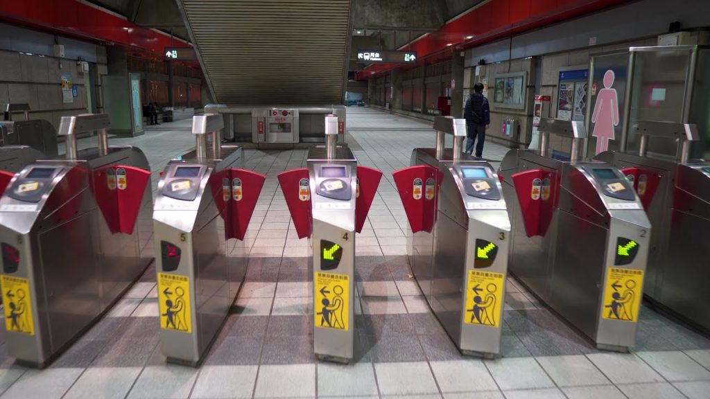 Taiwan, Taipei, MRT night ride from Shipai to Minquan W. Rd.