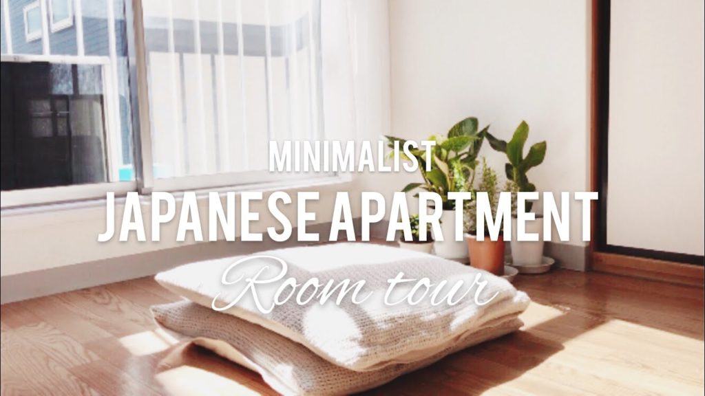 My minimalist Japanese apartment tour! (in 4 minutes)