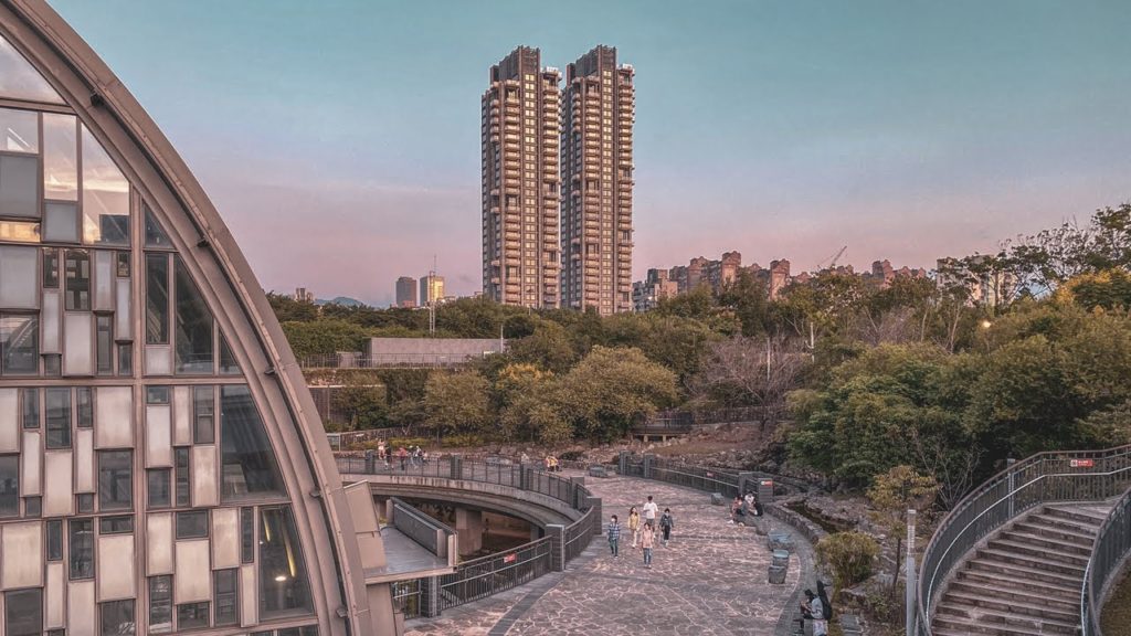 [4K] Walk from DIN TAI FUNG to Daan Forest Park in Taipei, Taiwan. 漫步鼎泰豐台北101店→大安森林公園