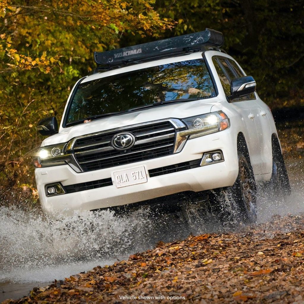 Outfitted for the most unbe𝙡𝙚𝙖𝙛able adventures.  #LandCruiser #LetsGoPlaces...