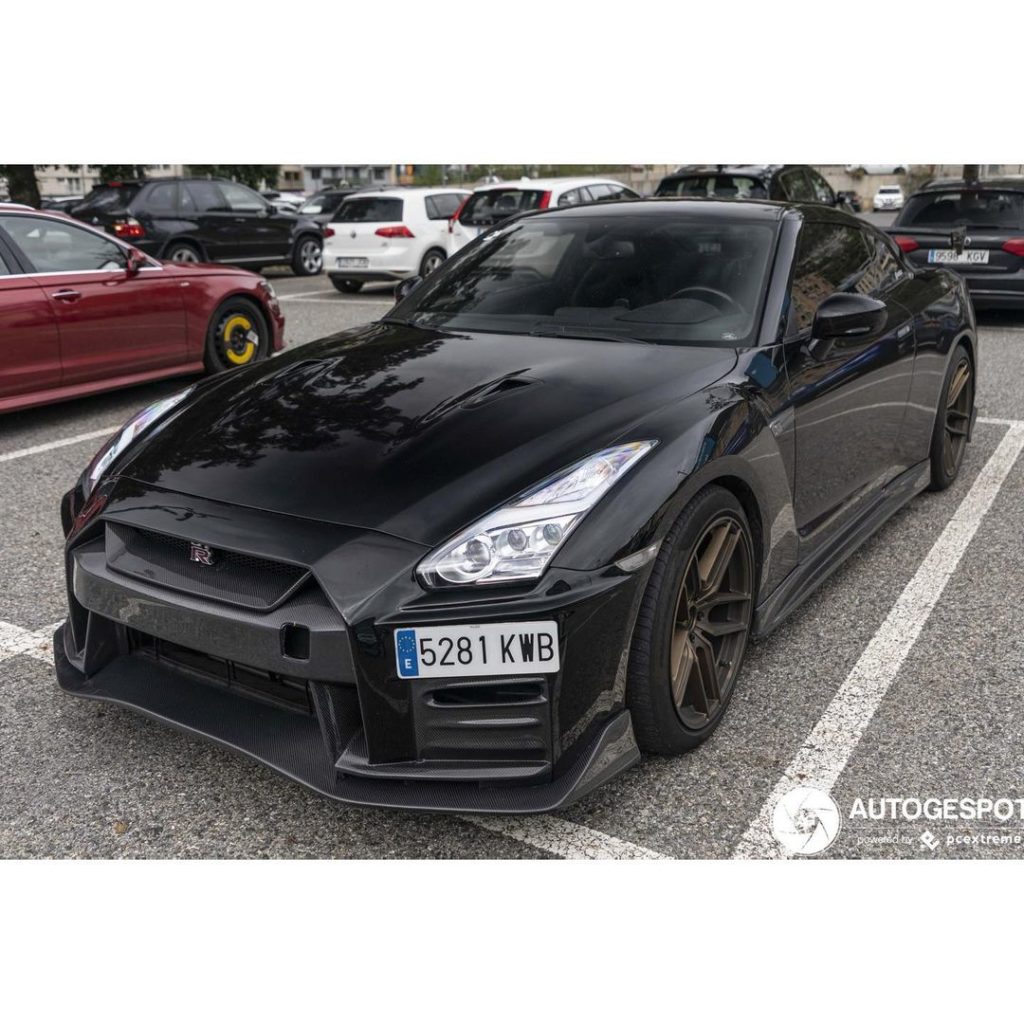 Who loves a black GT-R?  Photo  @autogespot  .
.
.
.
Follow the Crew:  @Nissan_...