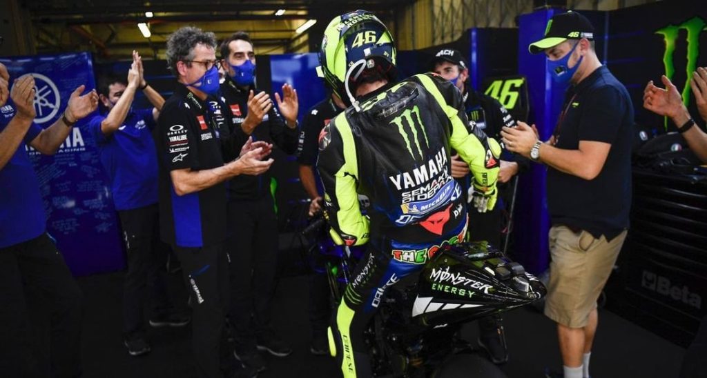 An emotional moment...

@valeyellow46 says his goodbyes to the Yamaha Factory Ra...