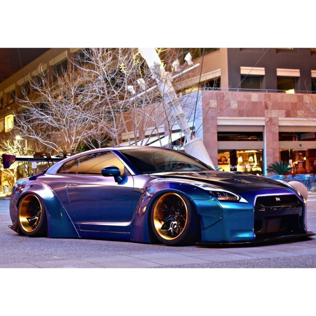 Touch of gold!  Photo  @saviniwheels  .
.
.
.
Follow the Crew:  @Nissan_GTR_Lov...