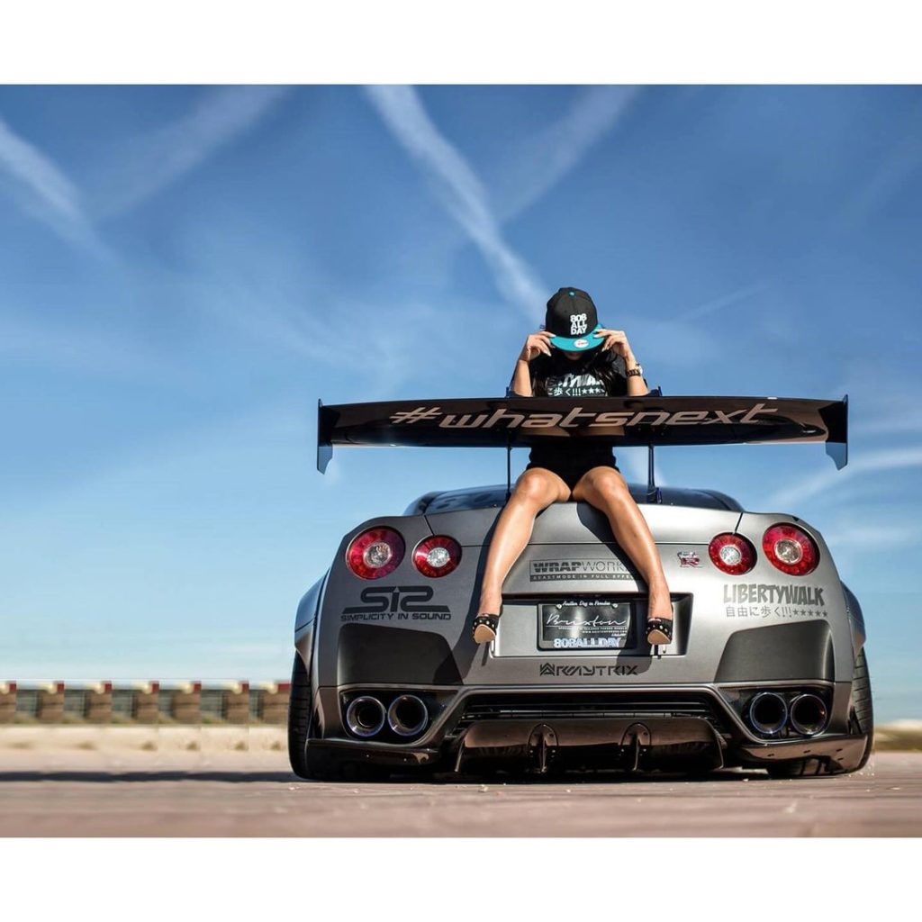 The next best thing to a table!  Owner @doczilla12  .
.
.
.
Follow the Crew:  ...