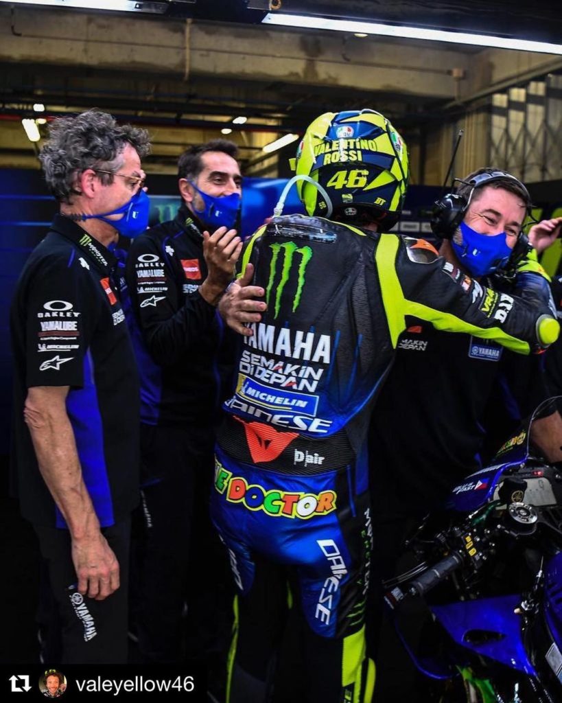 ・・・
#Repost @valeyellow46
・・・
Thanks @yamahamotogp for 15 unforgettable years.w...