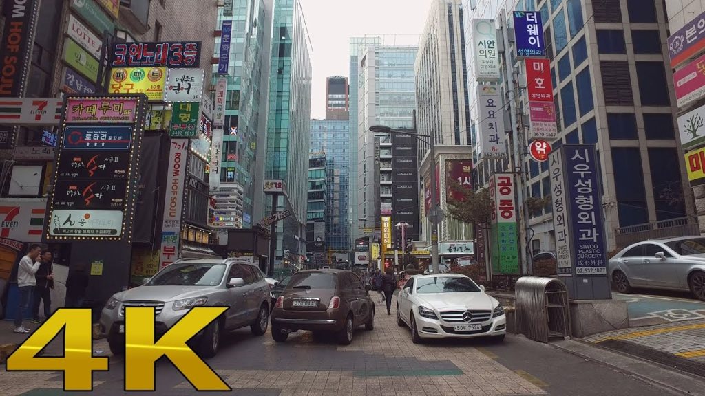 Walking around Gangnam Station 江南駅 4k